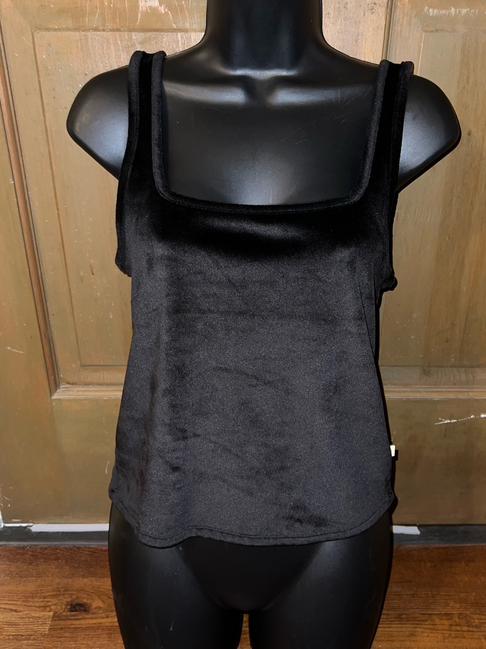 Black Cropped Tank Top Loungewear Velvet Square Neck Pajama Cozy Size L - Picture 5 of 8